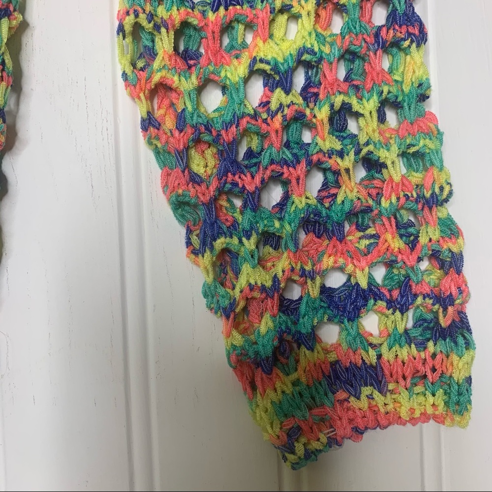Lulumari Colorful Netted Top - Picture 6 of 16